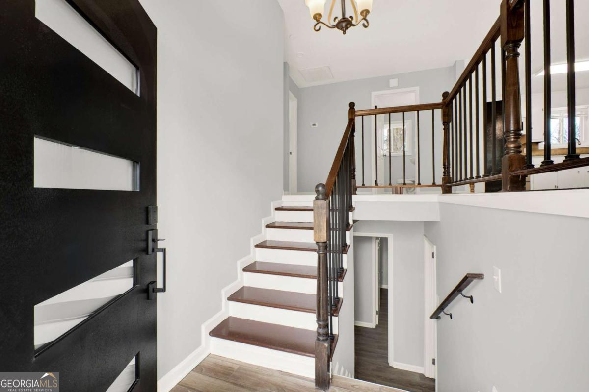 5 Greenbriar Avenue Cartersville GA 30120