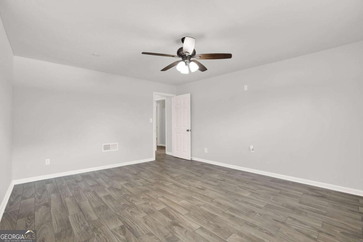 5 Greenbriar Avenue Cartersville GA 30120