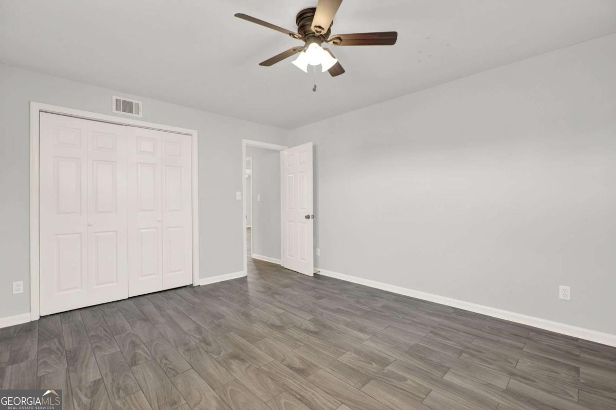 5 Greenbriar Avenue Cartersville GA 30120