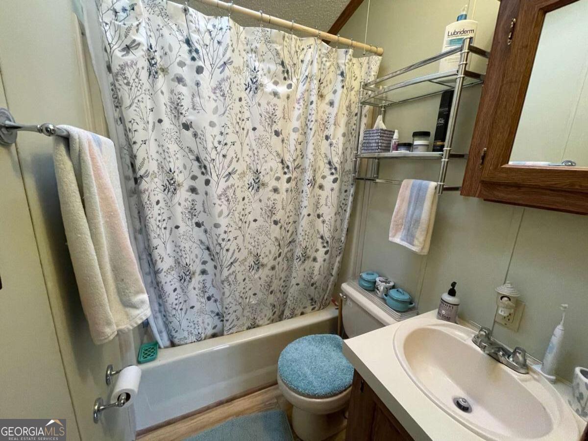 20 Clipper Circle Hartwell GA 30643
