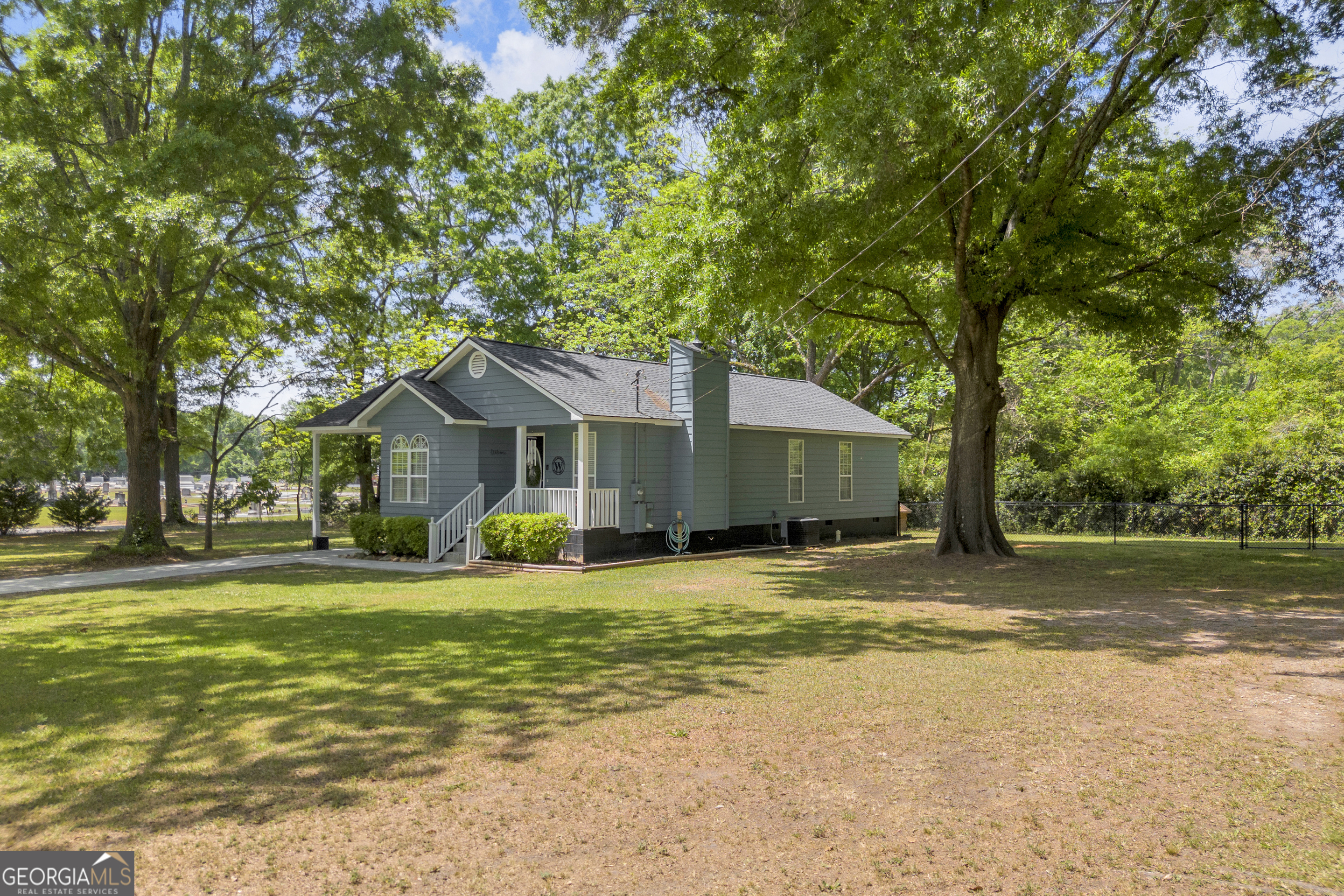 391 Cemetery Street Shady Dale GA 31085