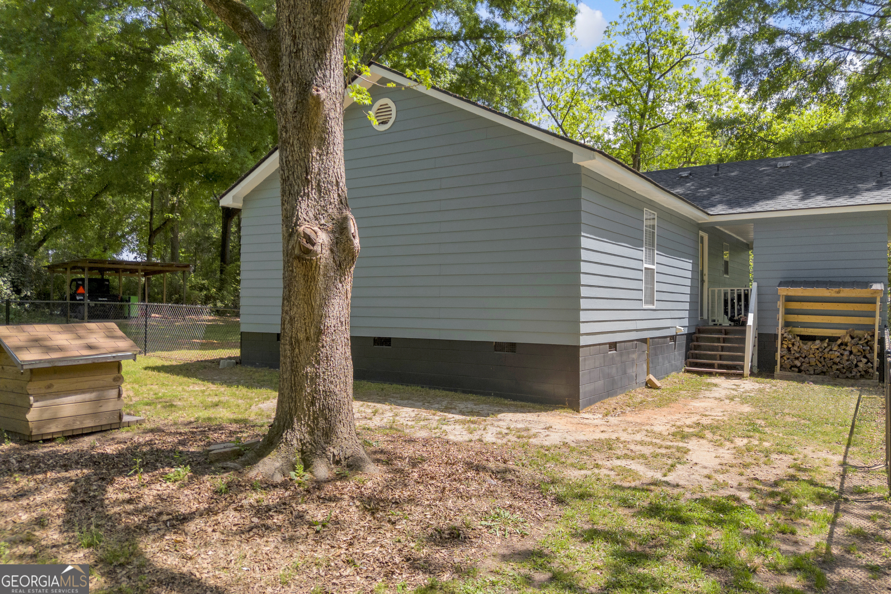 391 Cemetery Street Shady Dale GA 31085