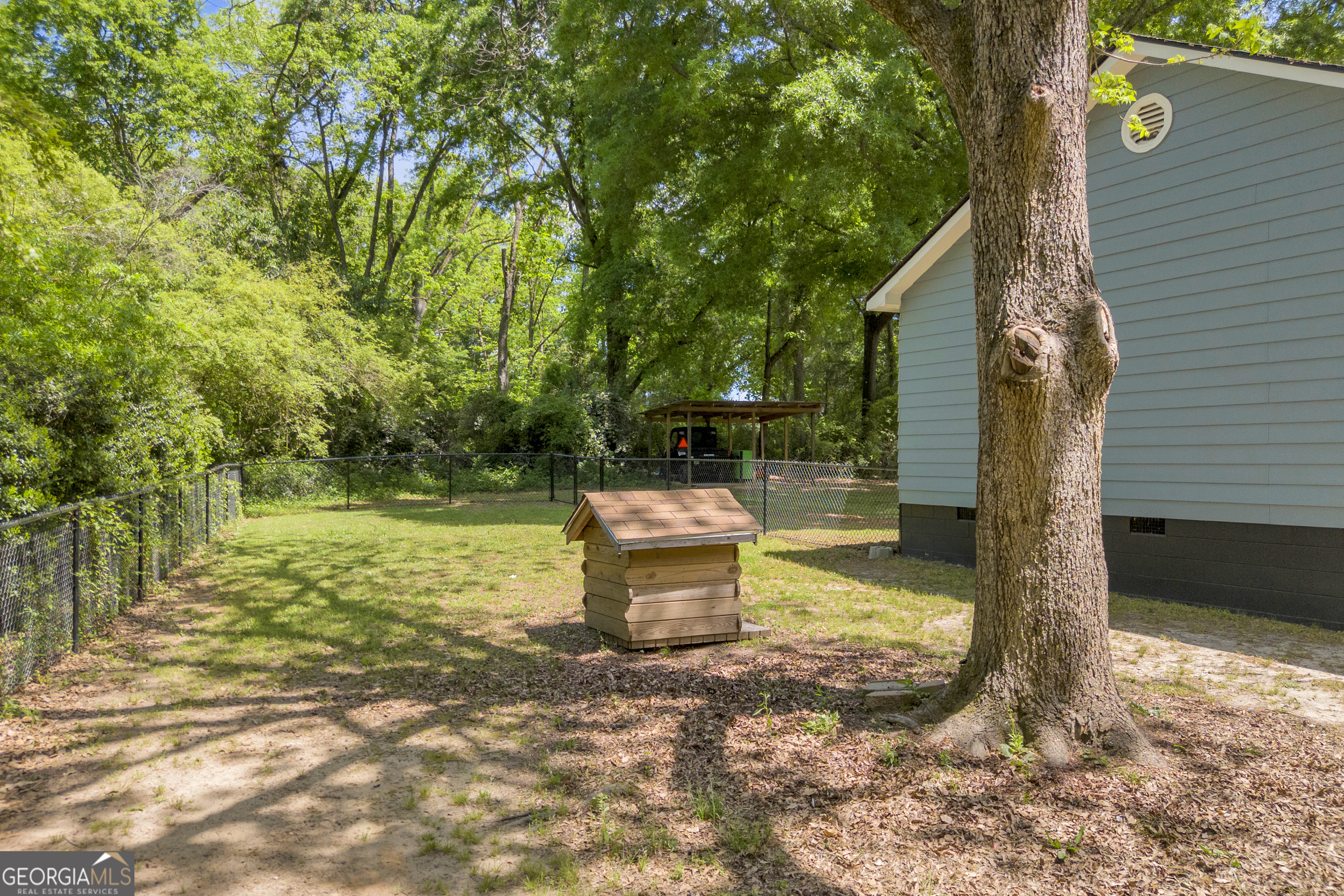 391 Cemetery Street Shady Dale GA 31085