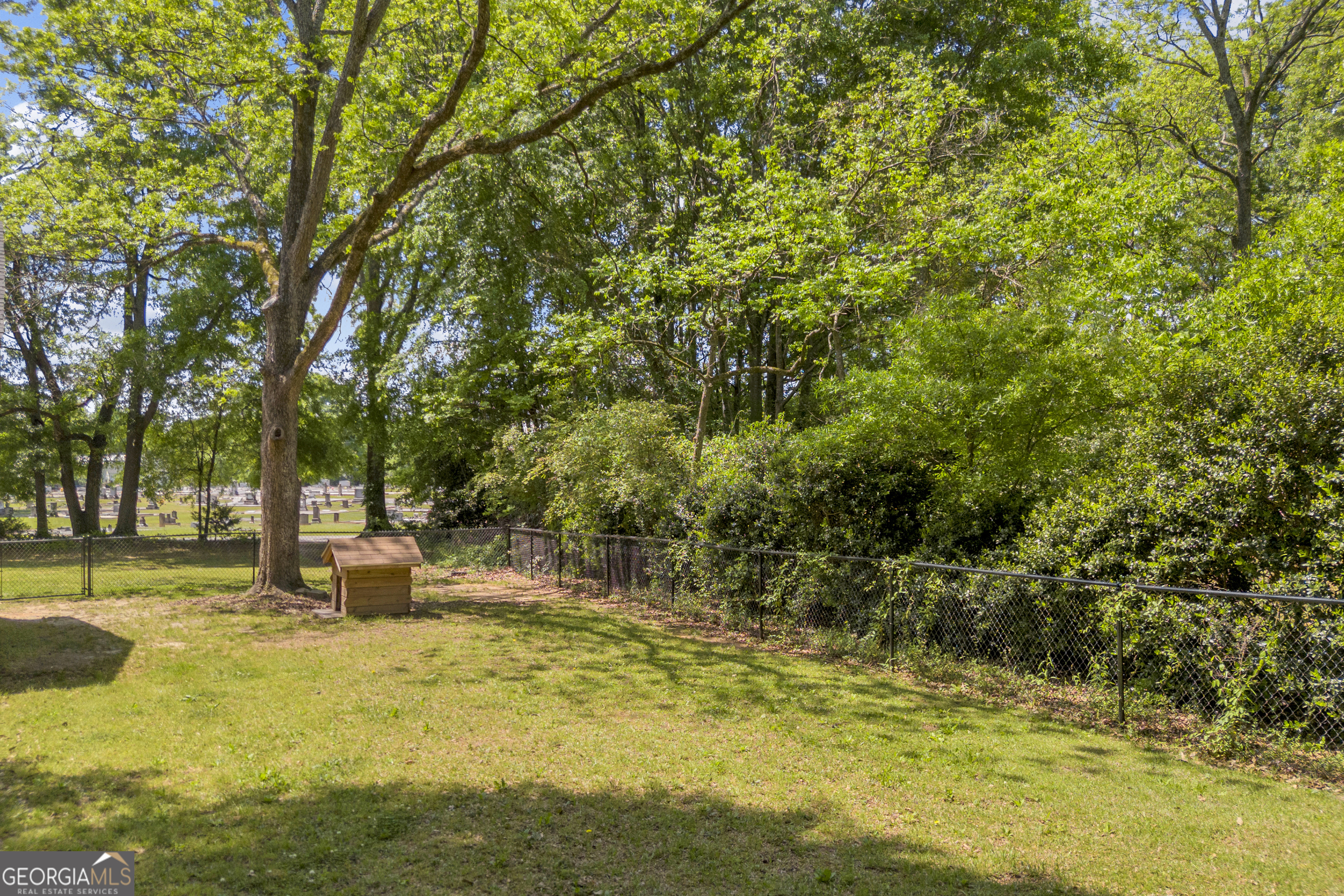 391 Cemetery Street Shady Dale GA 31085