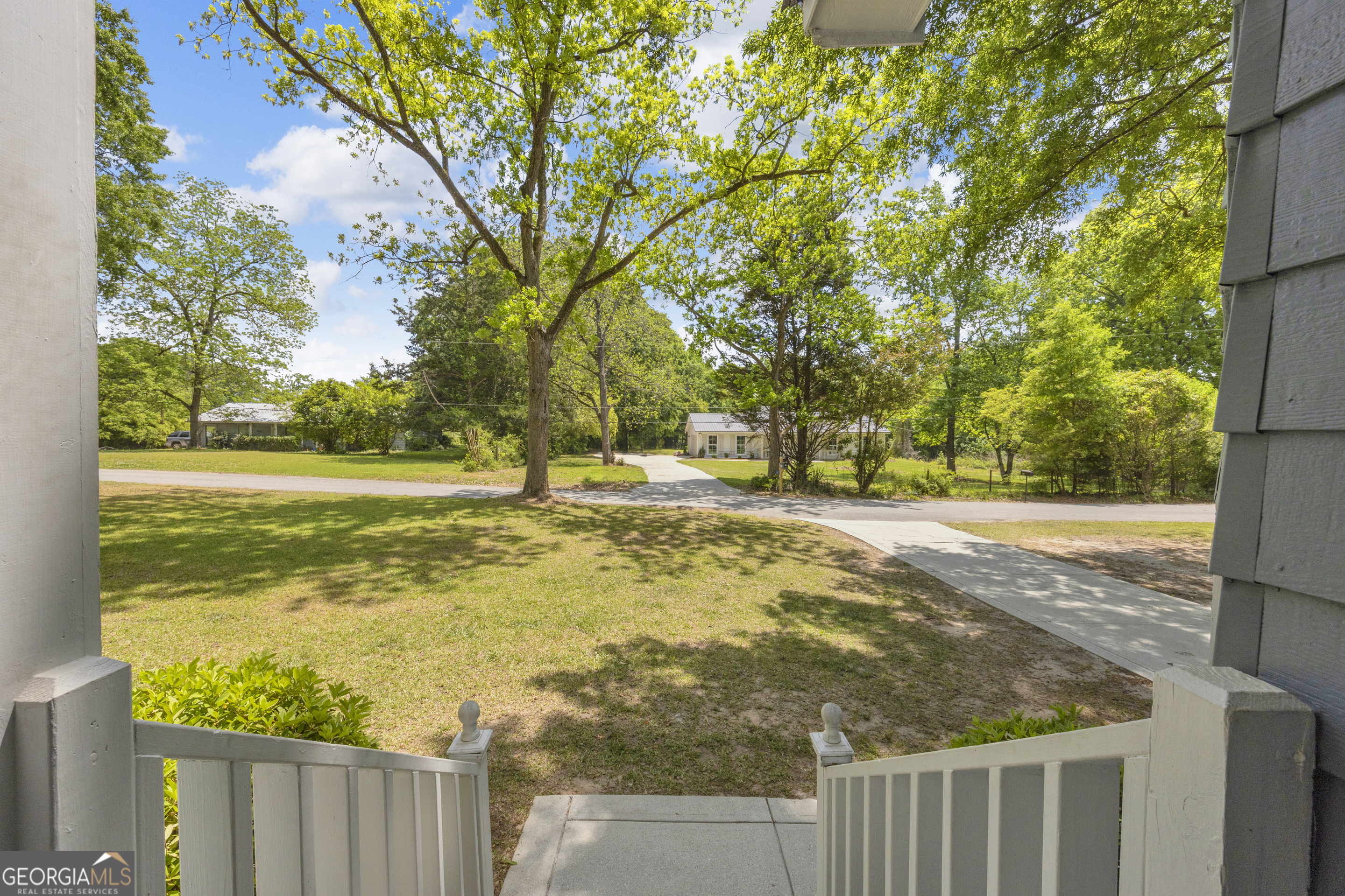 391 Cemetery Street Shady Dale GA 31085