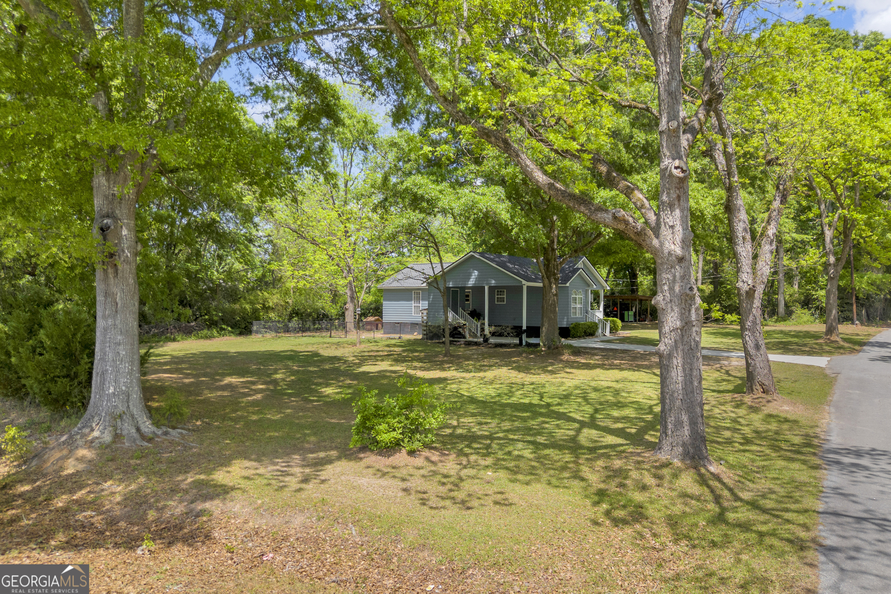 391 Cemetery Street Shady Dale GA 31085