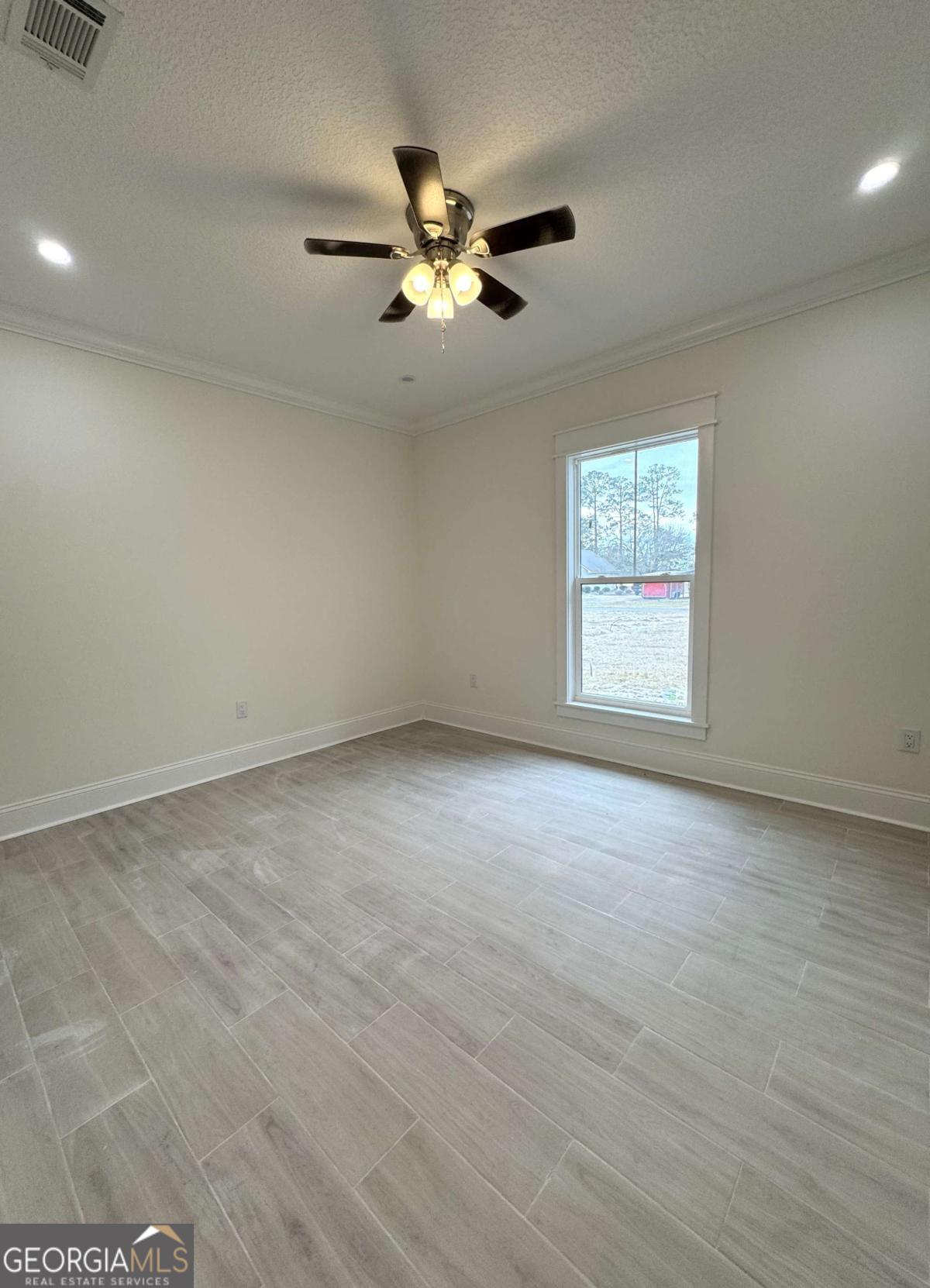 243 Charlton Street Jesup GA 31545