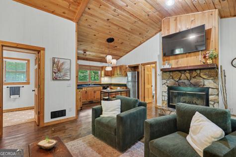 220A Brookwood Lane Clarkesville GA 30523