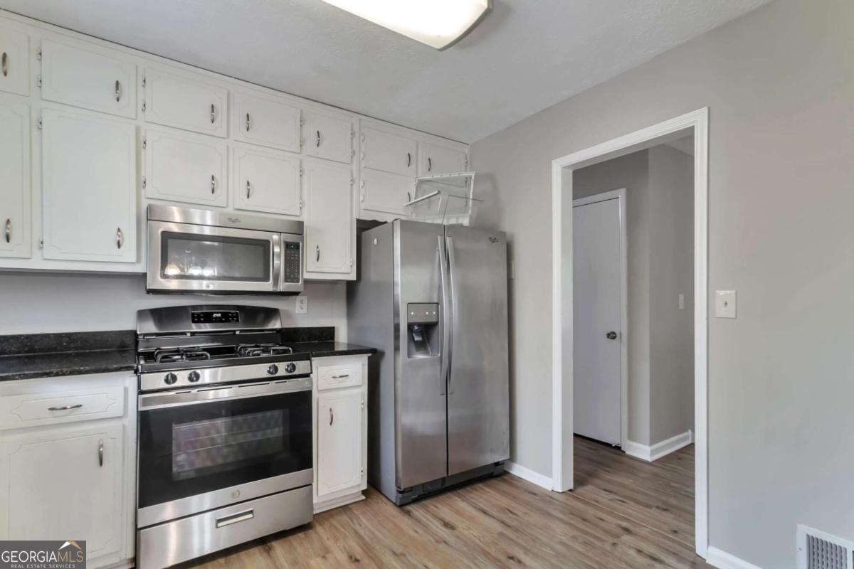3768 Glen Mora Drive Decatur GA 30032