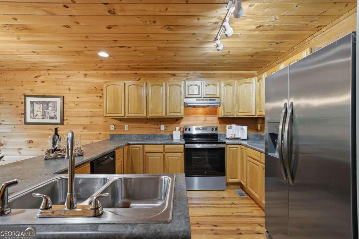 270 Tara Drive Ellijay GA 30540