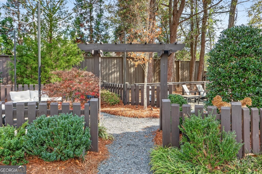 4455 Dandelion Lane Atlanta GA 30342