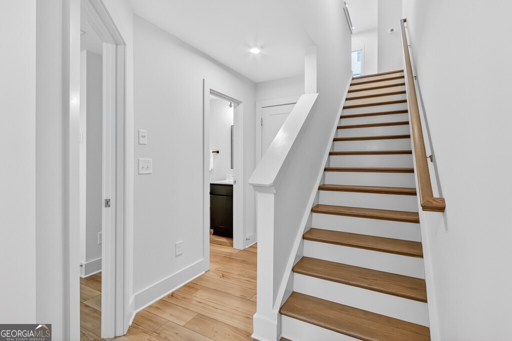 4455 Dandelion Lane Atlanta GA 30342
