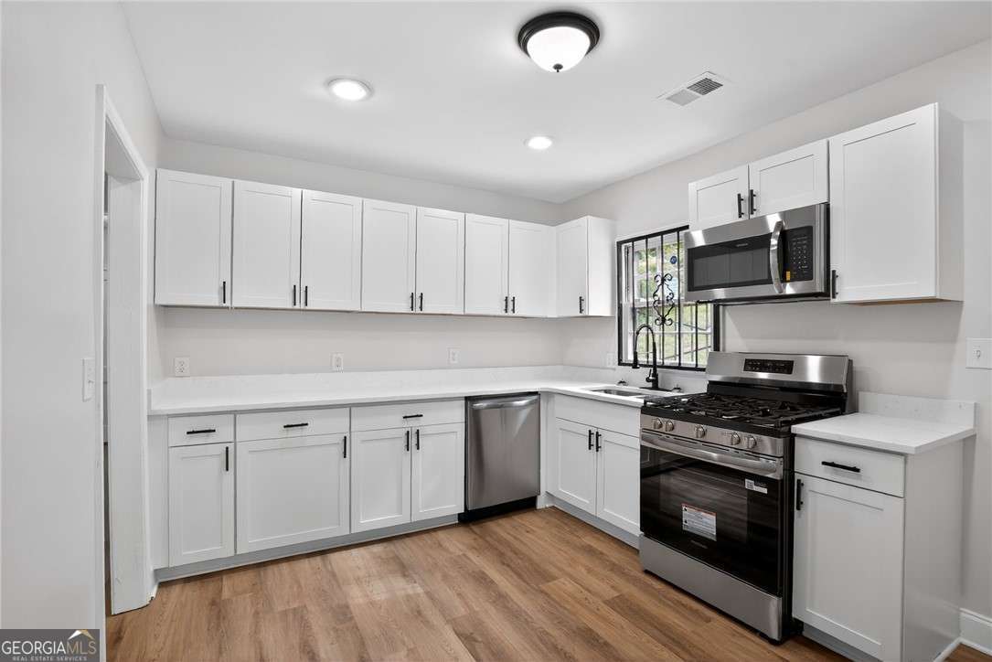 2252 Beecher Circle SW Atlanta GA 30311