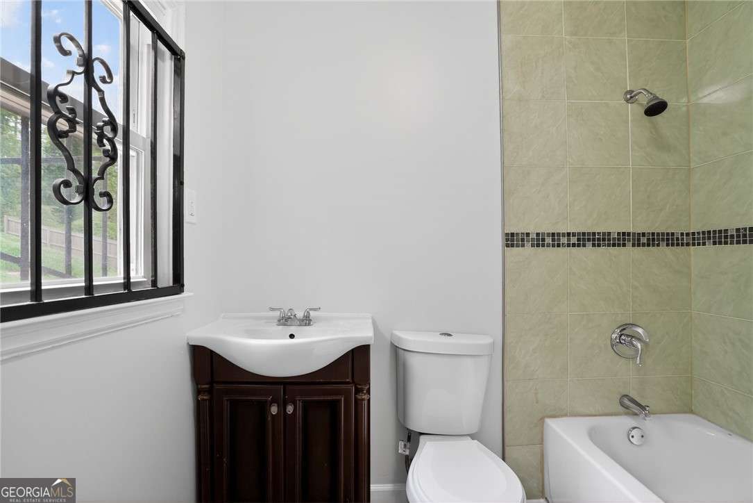 2252 Beecher Circle SW Atlanta GA 30311