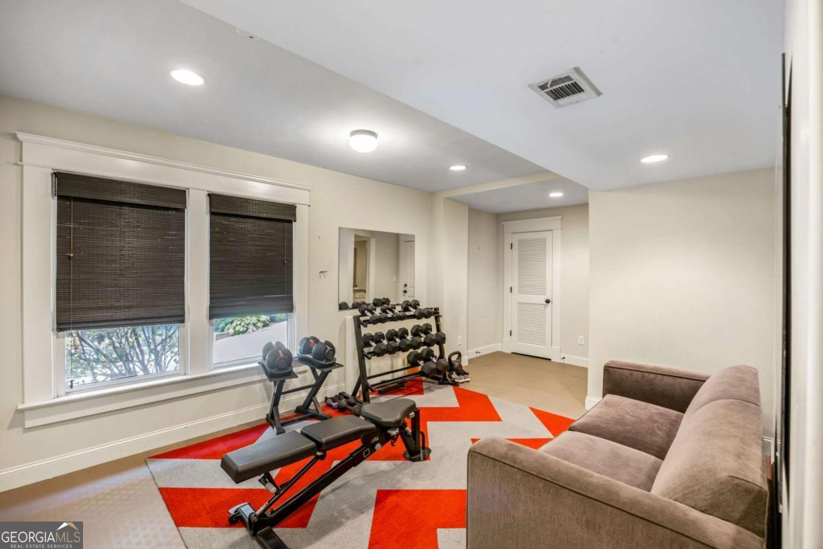 943 Highland Terrace NE Atlanta GA 30306
