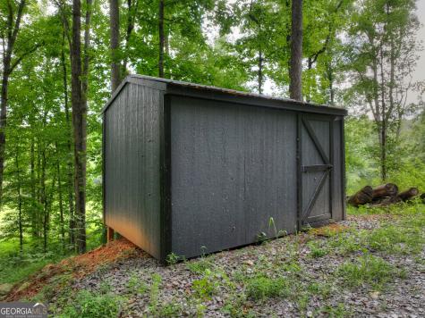 2086 Burnt Mountain Road Ellijay GA 30536