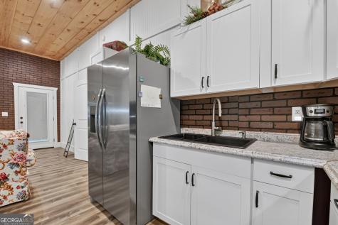 2086 Burnt Mountain Road Ellijay GA 30536