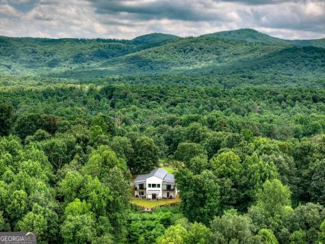 2086 Burnt Mountain Road Ellijay GA 30536