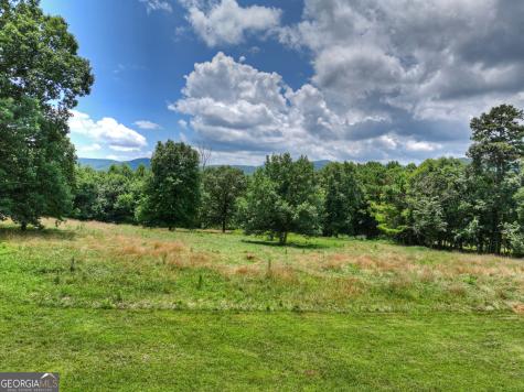 2086 Burnt Mountain Road Ellijay GA 30536