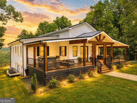 2086 Burnt Mountain Road Ellijay GA 30536