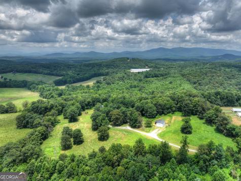 2086 Burnt Mountain Road Ellijay GA 30536