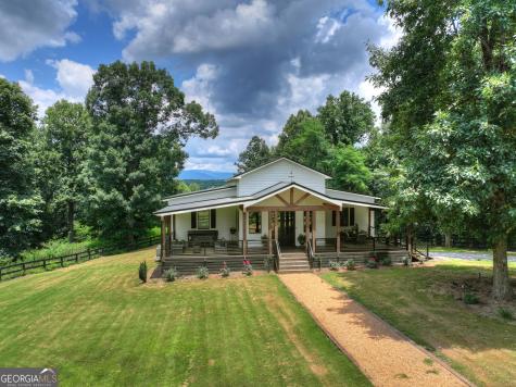 2086 Burnt Mountain Road Ellijay GA 30536