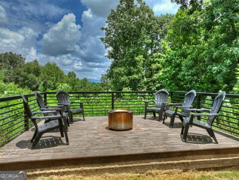 2086 Burnt Mountain Road Ellijay GA 30536