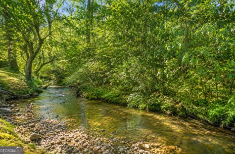 2086 Burnt Mountain Road Ellijay GA 30536