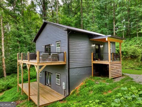 2086 Burnt Mountain Road Ellijay GA 30536