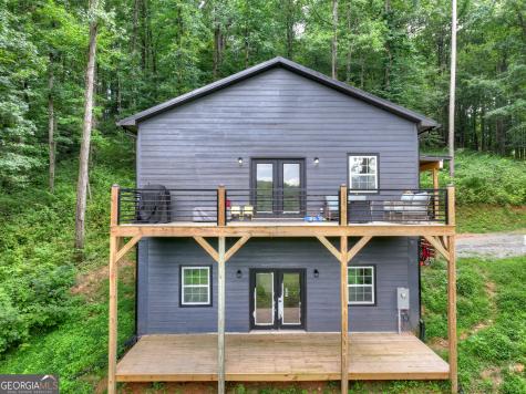 2086 Burnt Mountain Road Ellijay GA 30536