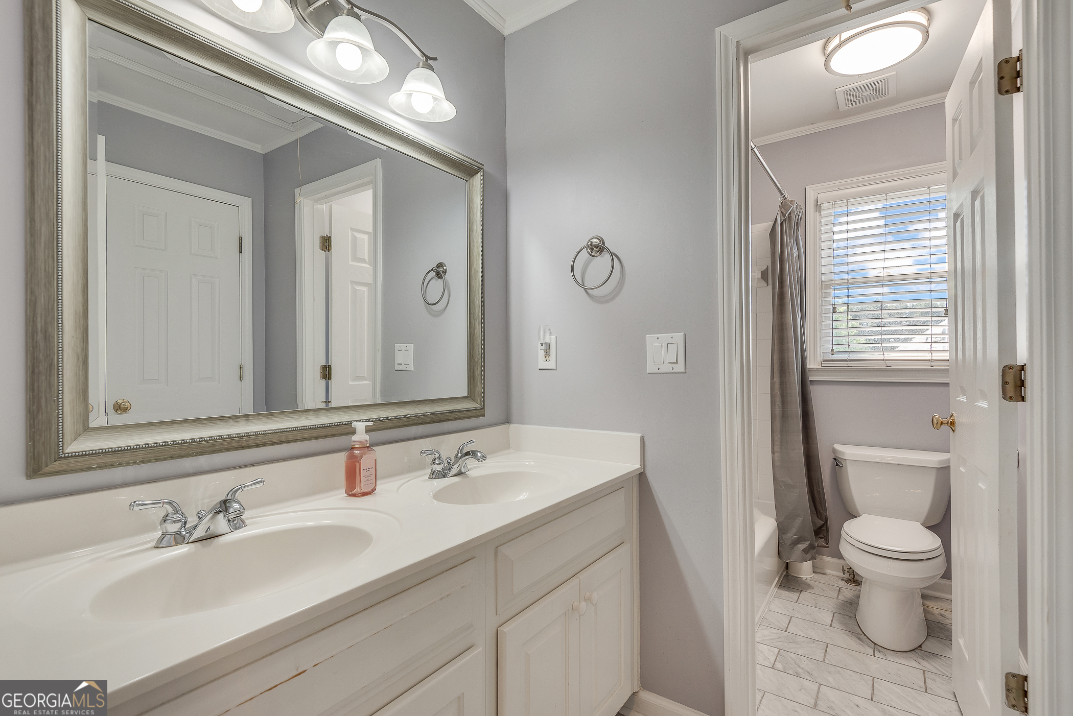 4214 Balmoral Glen Drive Berkeley Lake GA 30092