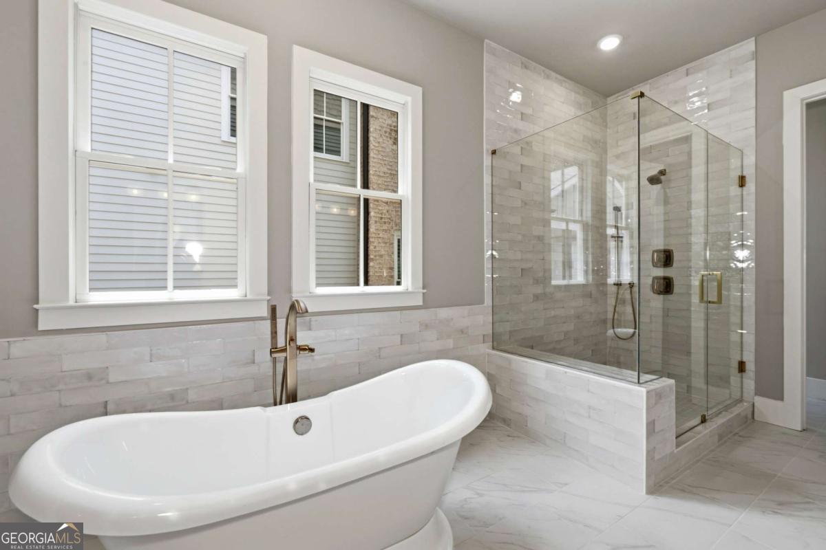 1033 Crossroad Trail Milton GA 30004