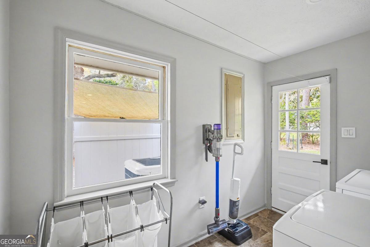 113 Mercer Road Savannah GA 31411
