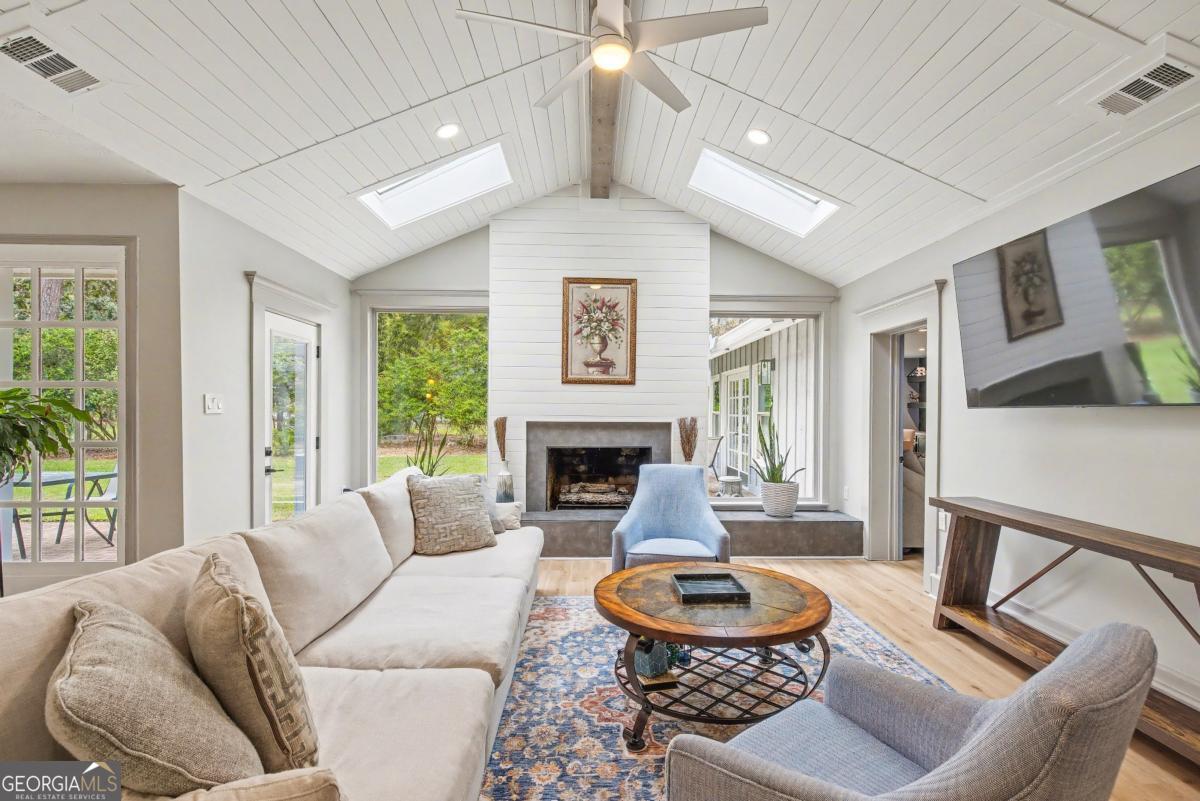 113 Mercer Road Savannah GA 31411