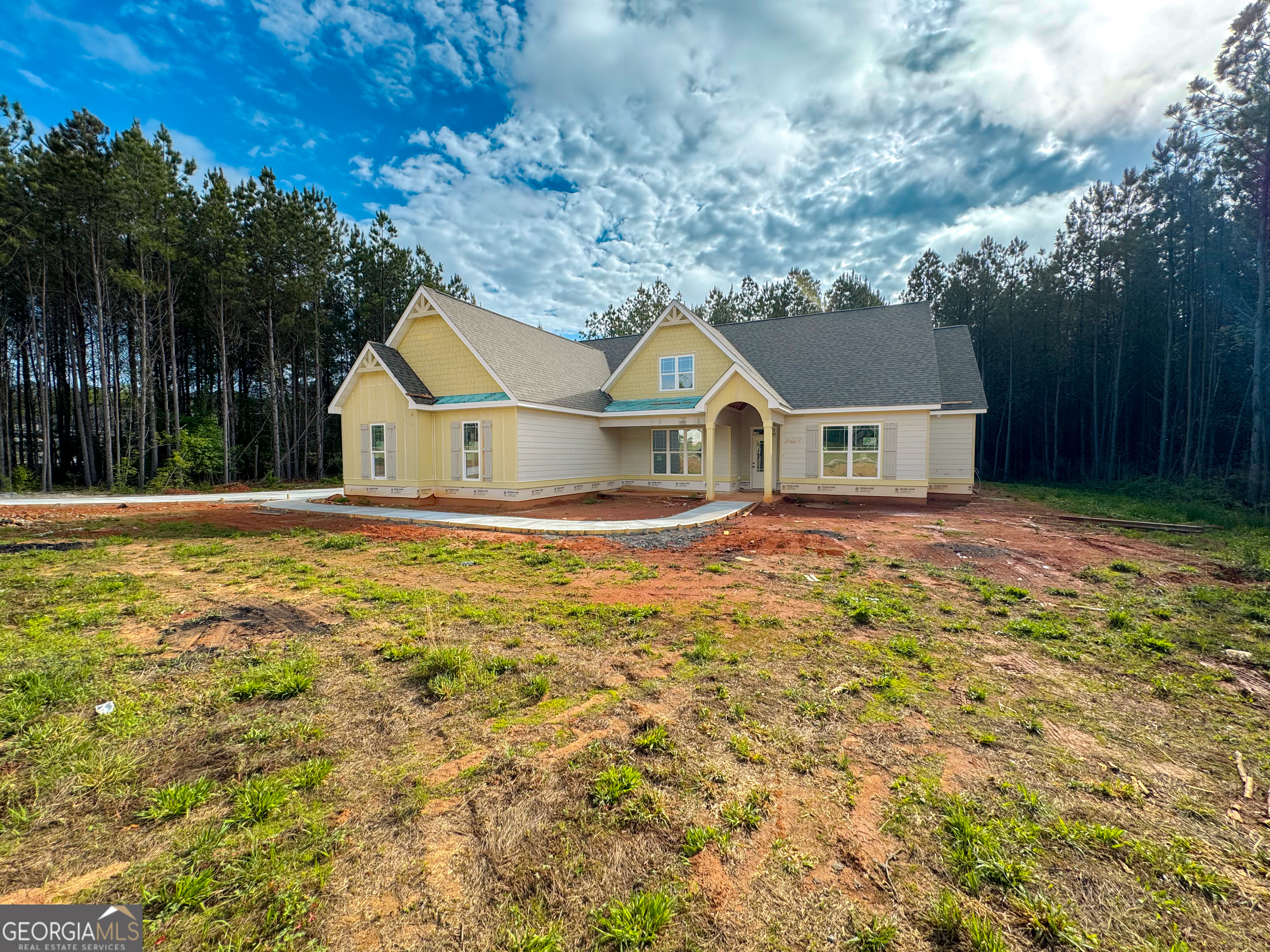 65 Commanche Circle Williamson GA 30292