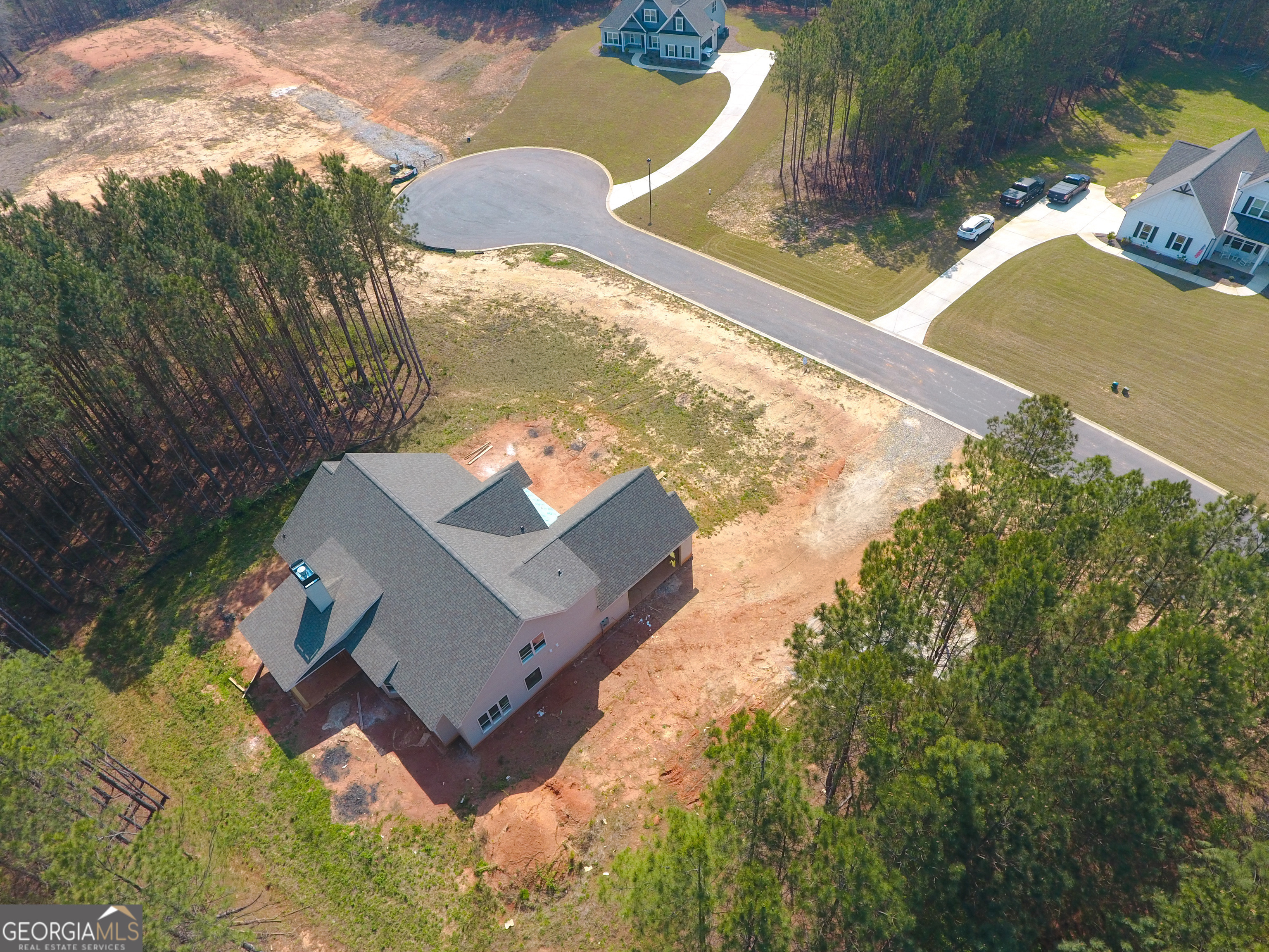 65 Commanche Circle Williamson GA 30292