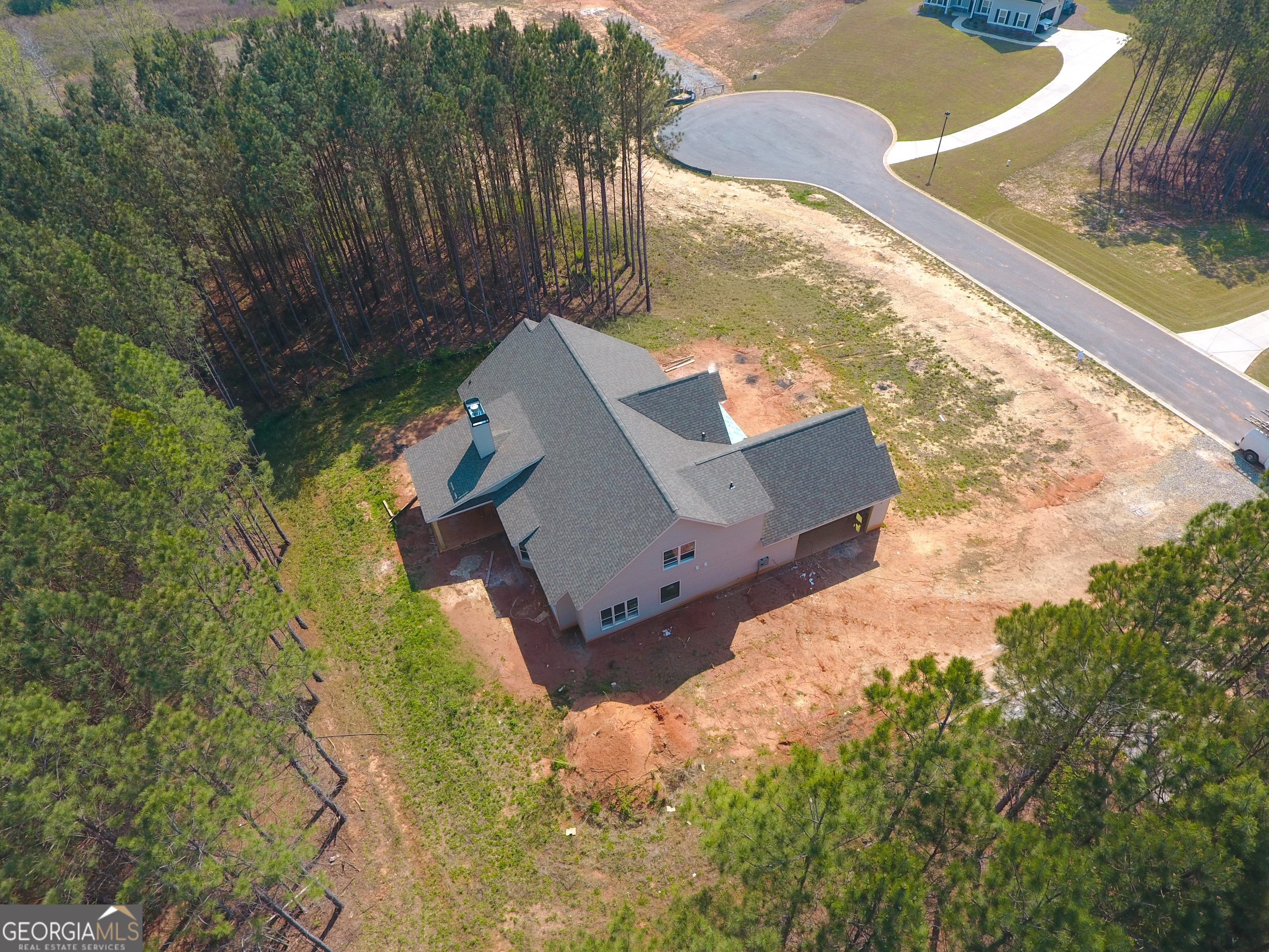 65 Commanche Circle Williamson GA 30292