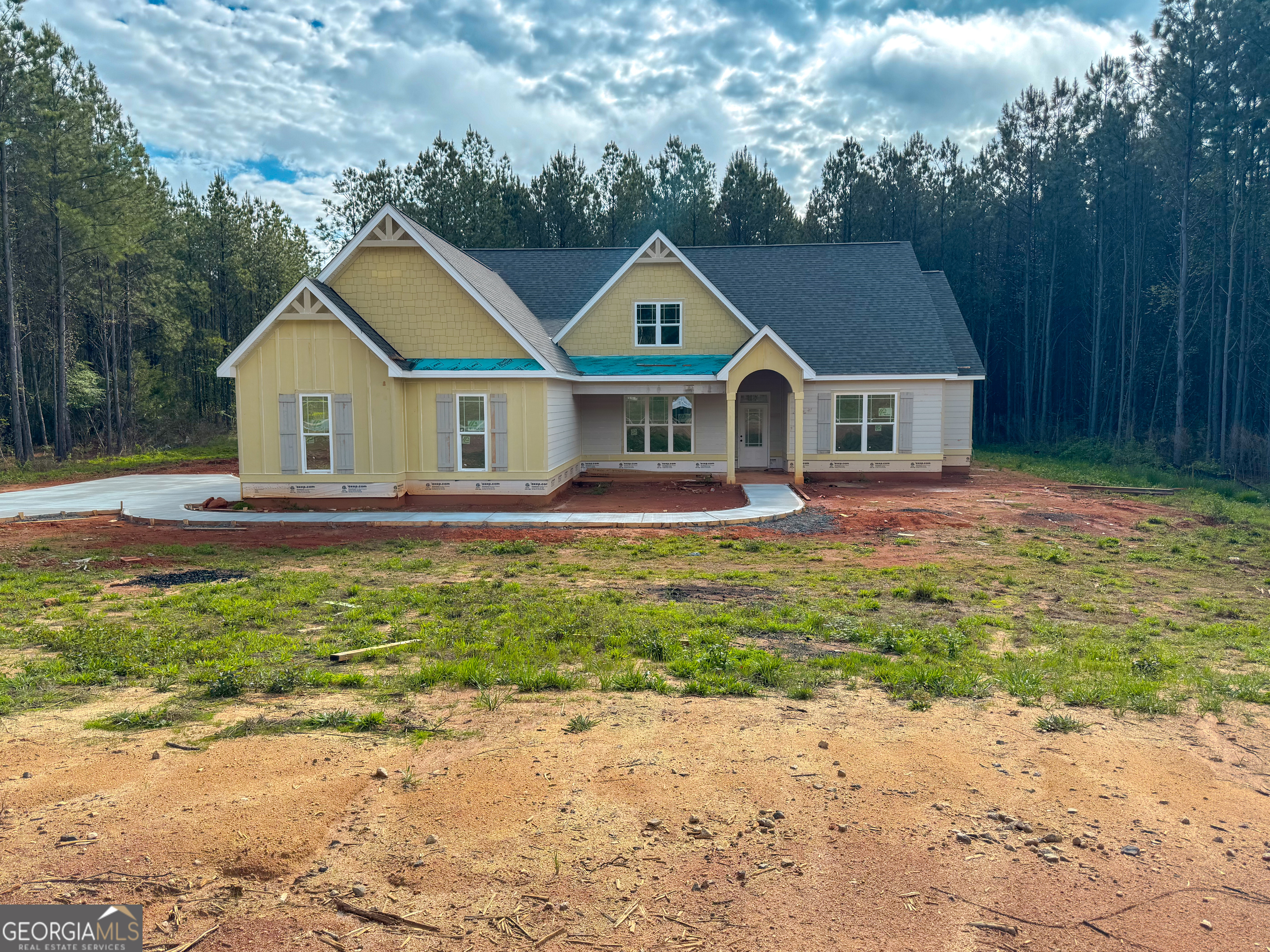65 Commanche Circle Williamson GA 30292