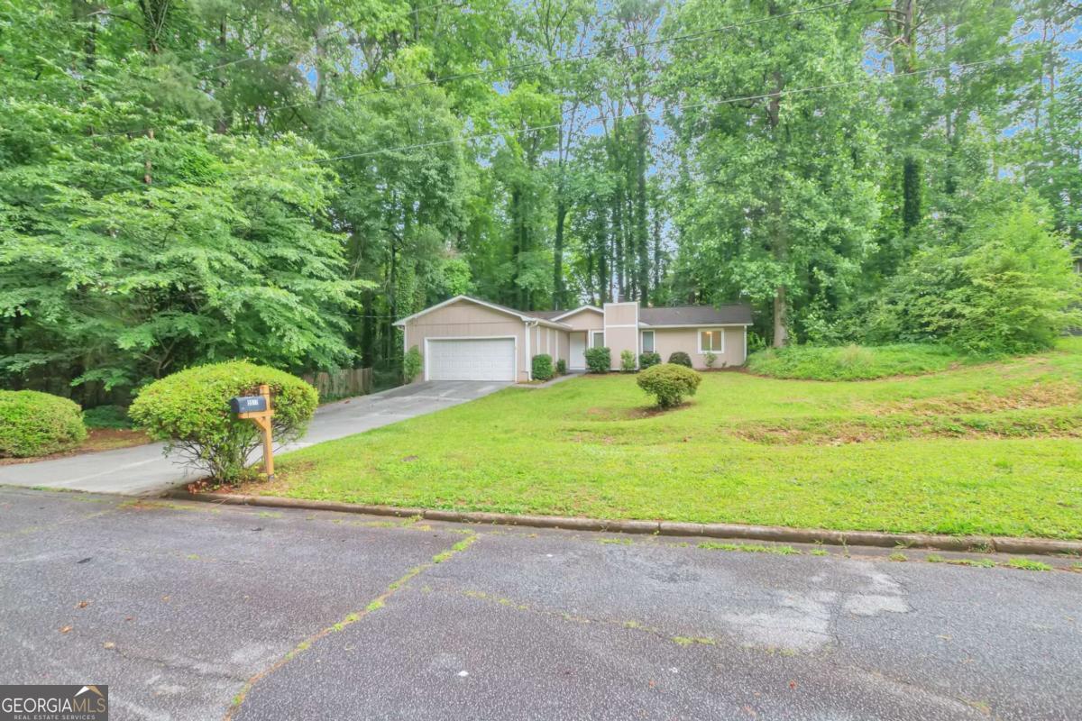 5577 Whittondale Road Lithonia GA 30058