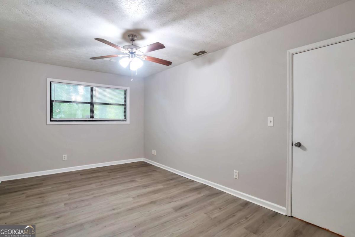 5577 Whittondale Road Lithonia GA 30058