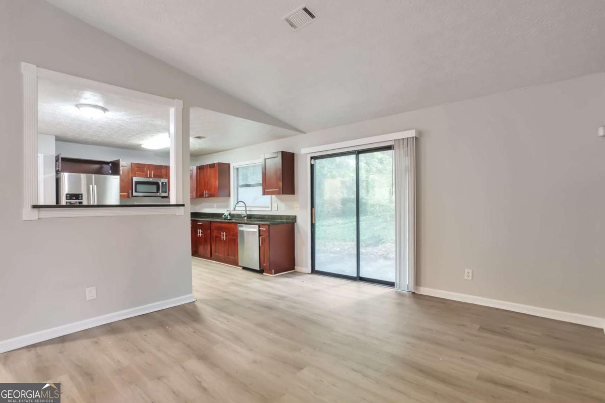 5577 Whittondale Road Lithonia GA 30058