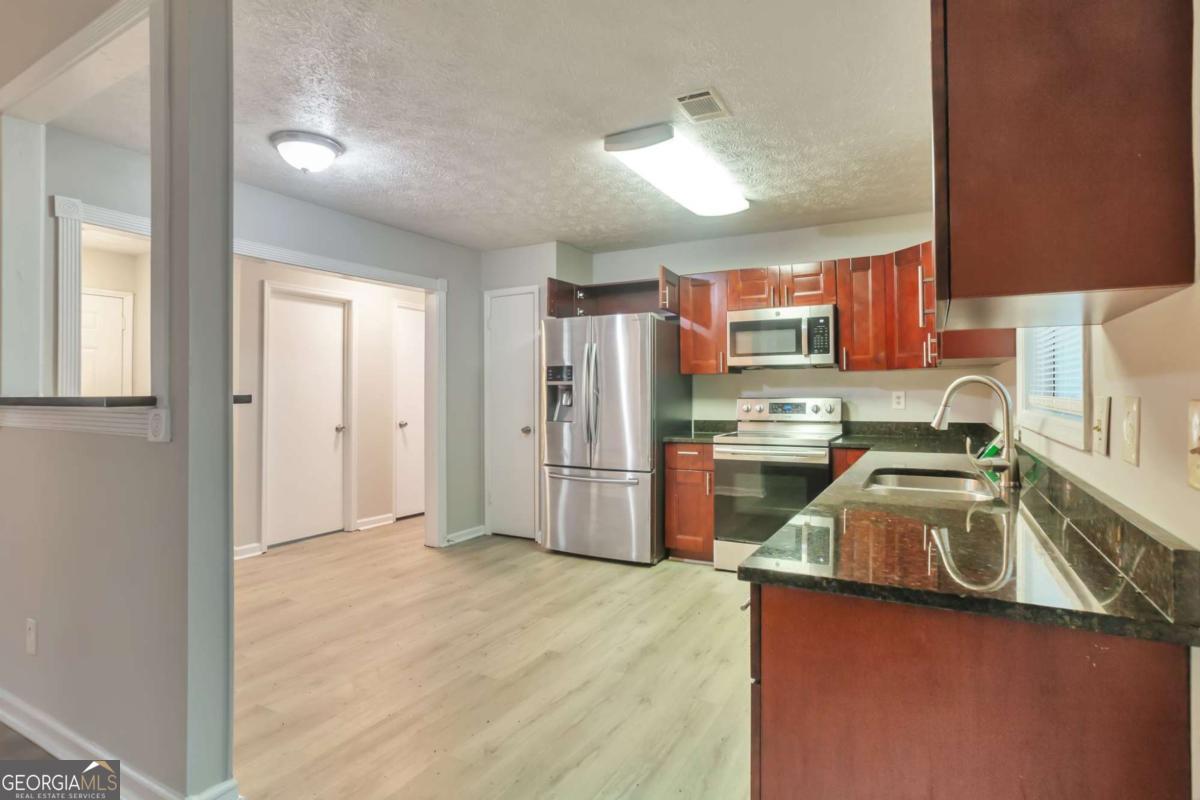 5577 Whittondale Road Lithonia GA 30058