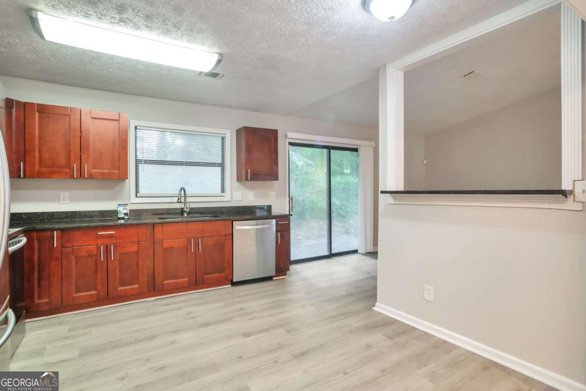 5577 Whittondale Road Lithonia GA 30058