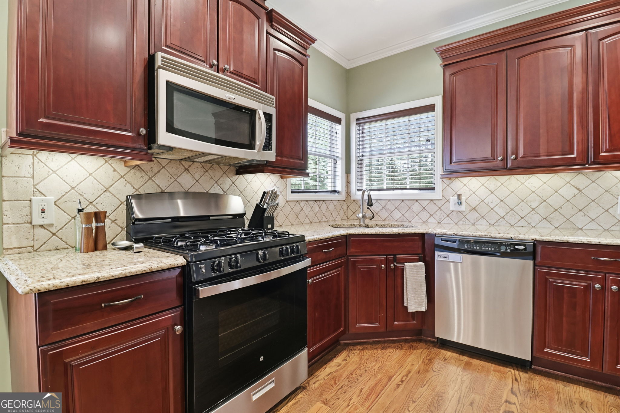 55 Applewood Lane Taylorsville GA 30178
