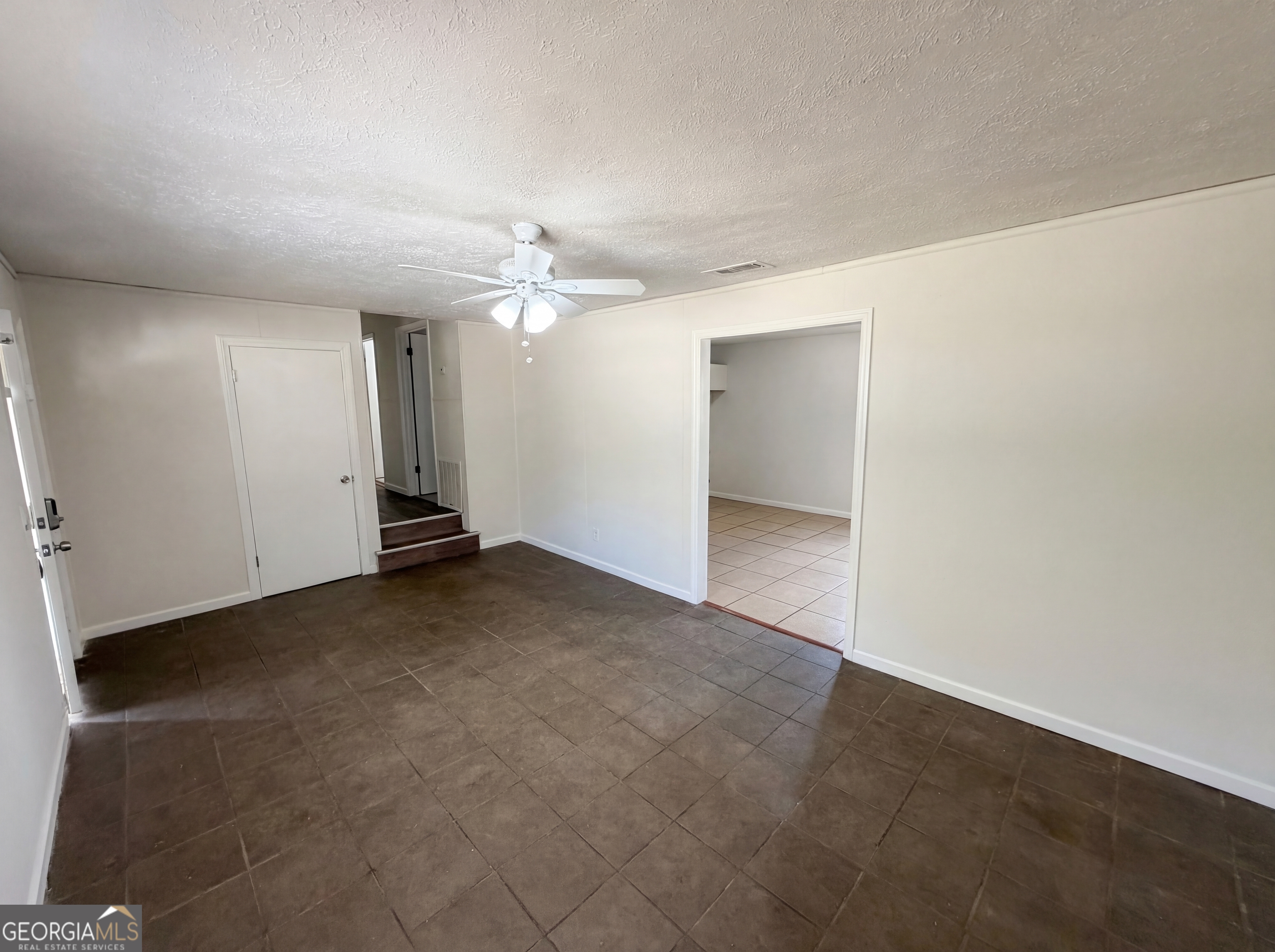 2405 Eric Lane Douglasville GA 30135