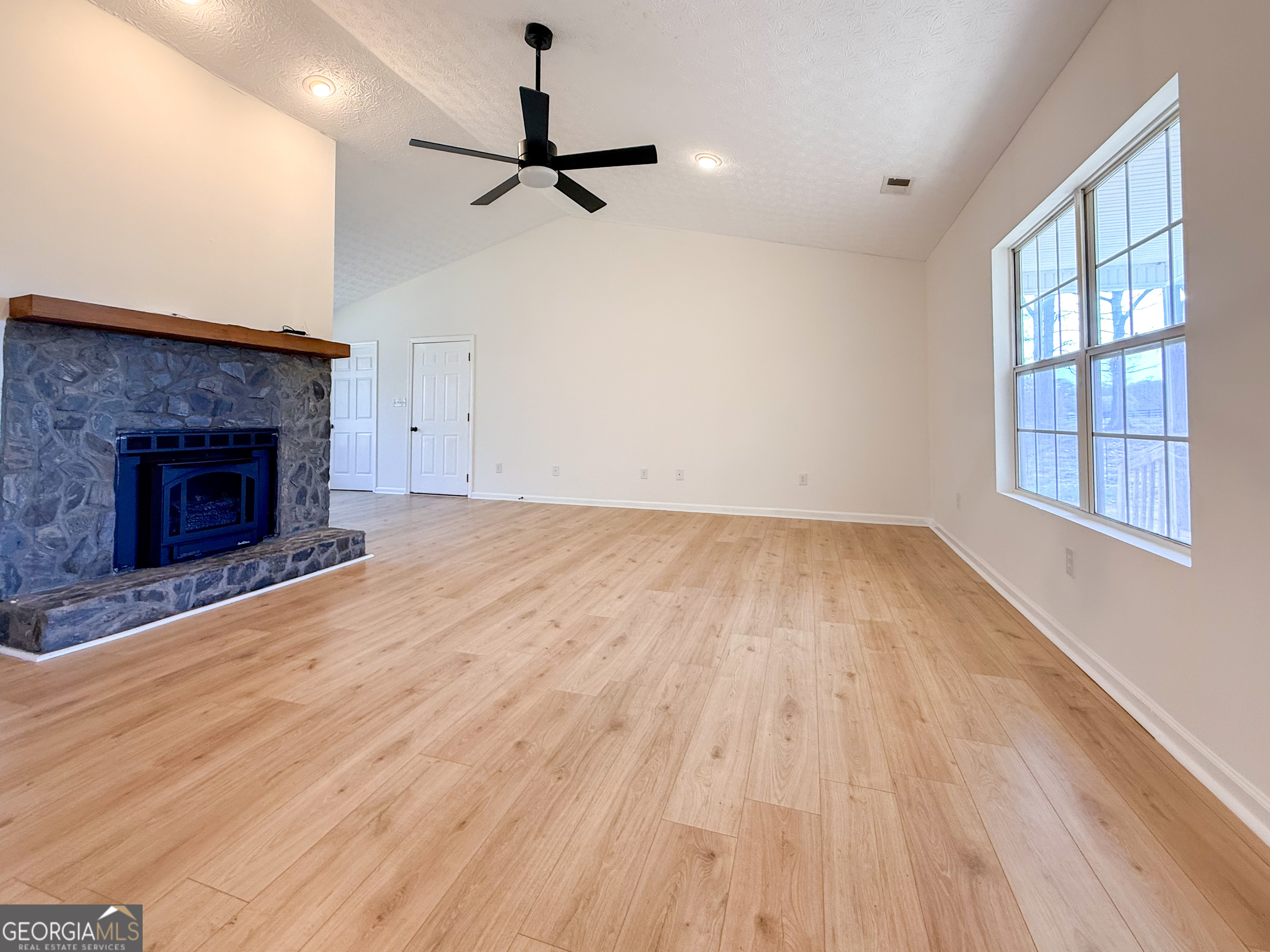 1492 Highway 198 Carnesville GA 30521