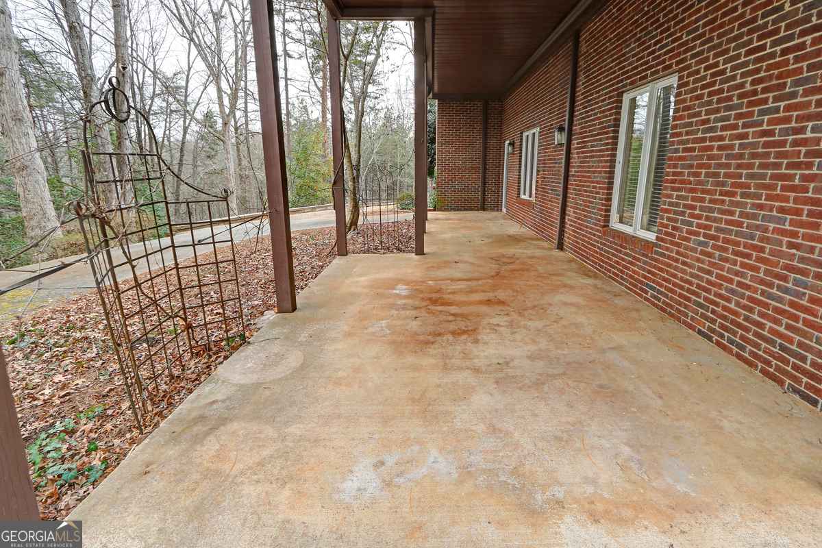 31 Willows Court Cleveland GA 30528