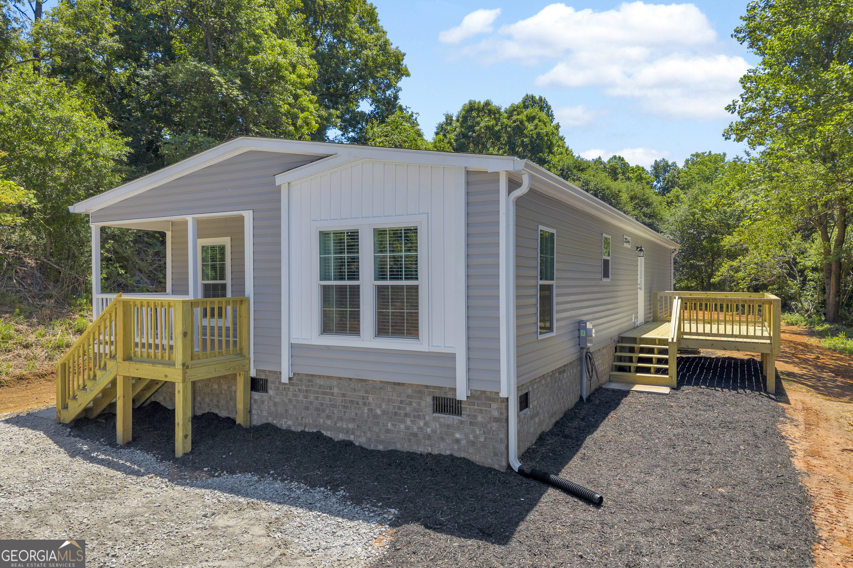 226 Mineral Springs Conn Demorest GA 30535