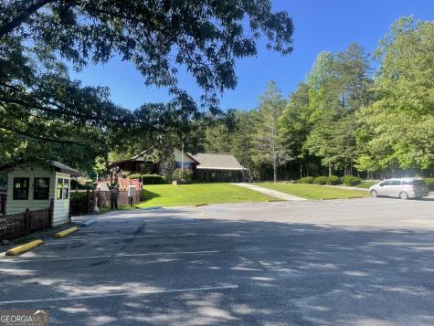 8 Cindy Parkway Cleveland GA 30528