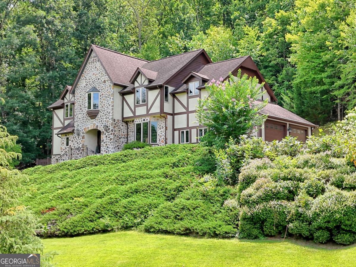 251 Quail Cove Lane Brasstown NC 28902